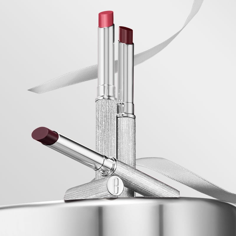 מהדורה מוגבלת. שפתוני Black & Pink Honey באריזה זוהרת ומנצנצת.